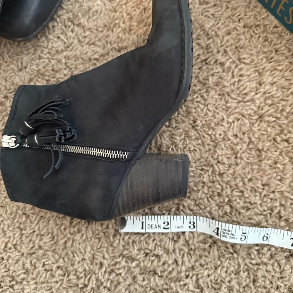 Stuart WEITZMAN Black Suede booties. Size 5.5